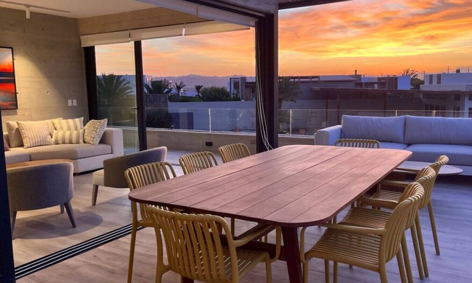 Pisco Appartement | Big Family Apt with Huge Terrace for 9, view on the Salwater Lagoon