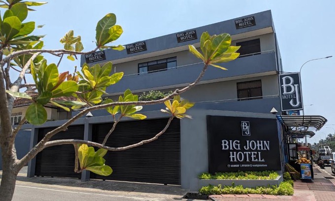 Mount Lavinia Hôtel | Big John Hotel