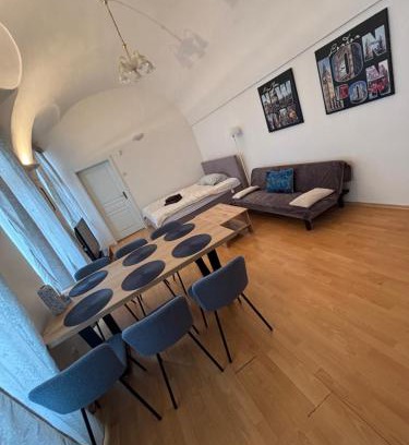 Kosice Old Town Appartement | BIG PARTY apartment 12 people