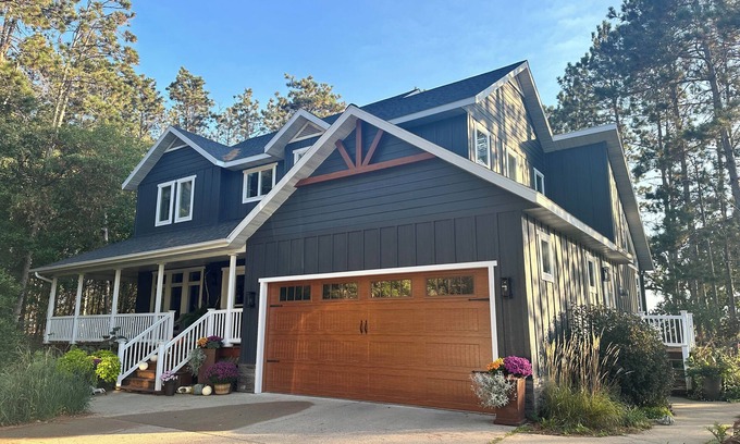 Perham Maison | Big Pine Lake Retreat - 200ft of Private Lakeshore!