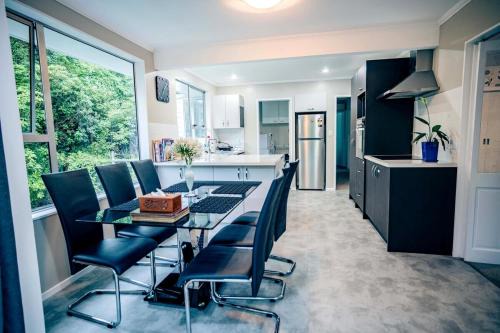 Johnsonville Appartement | big sale was 258 now from 138 for 2or3 bedrooms