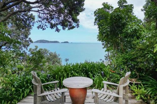 Amodeo Bay Maison | Big Tomato - Paradise in Papa Aroha, Coromandel