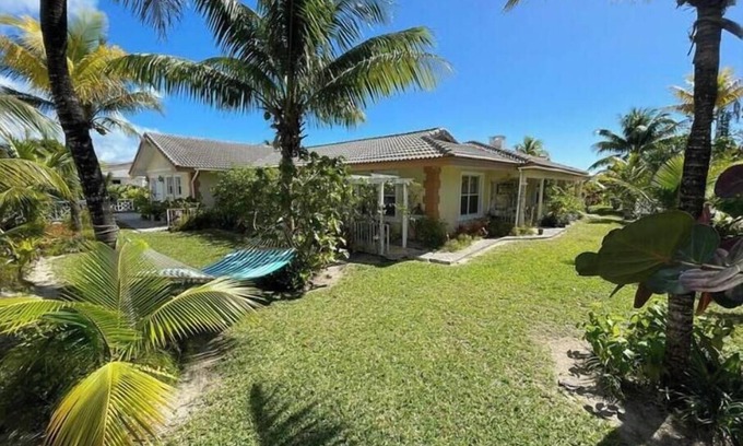 Windsor Park Maison | Big Vacation Plex