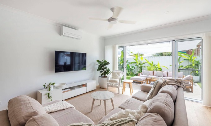 Yamba Maison | Biirinba Breathe - Oceanstays