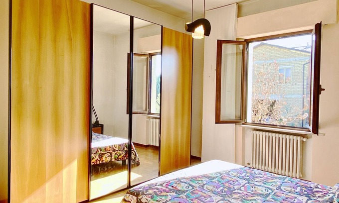 Bettolle Appartement | Bimba Apartment in Tuscany [Quiet Location, Free Parking and Wi-Fi]