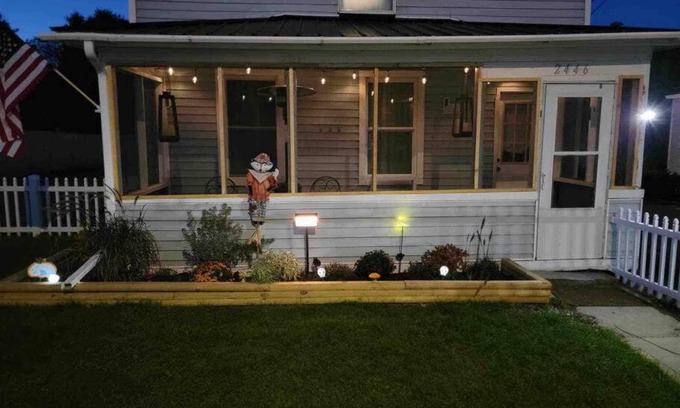 Au Sable Forks Maison | Birdie's Nest 2446