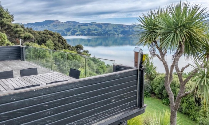 Akaroa Maison | Birdsong Bliss - Takamatua Holiday Home