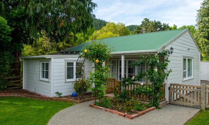 Paraparaumu Maison | Birdsong Cottage