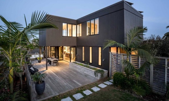 Birkenhead Maison | Birkenhead Point Beauty - quiet family home with amazing views.