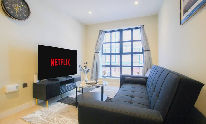 Bordesley Appartement | Birmingham Central|wifi|Parking|Sleeps 6