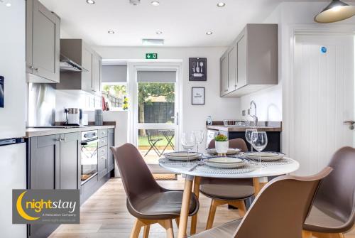 Stonnall Maison | Birmingham Group Stay