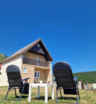 Virak Maison | Biser Durmitora