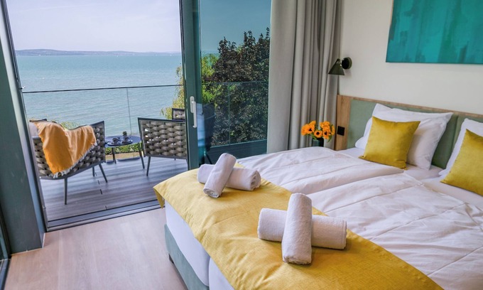Siofok Aranypart Appartement | BJ81 Suite Hotel