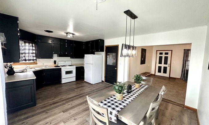 Ponca City Maison | Black Horse Adobe, New Listing, Great Location