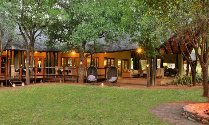 Pilanesberg National Park Cabine | Black Rhino Game Lodge