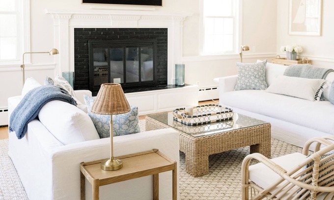 Cohasset Maison | Black Rock Beach Cohasset 5-Bedroom Home