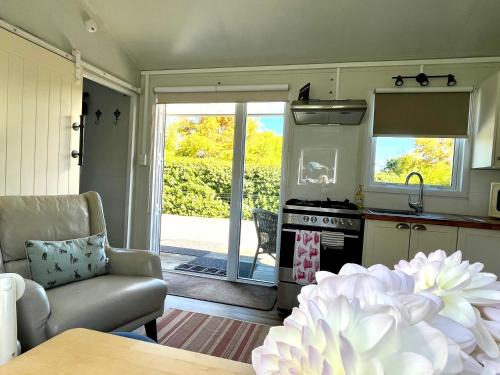 Lincoln Maison | Blackbird Cottage