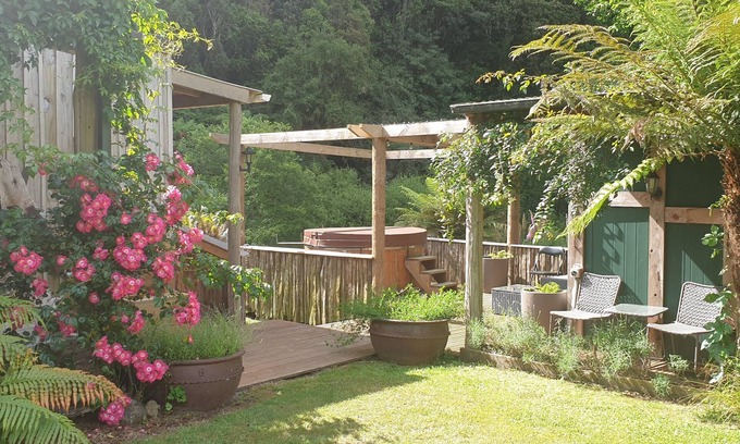 Waimiha Cabine | Blackfern Lodge