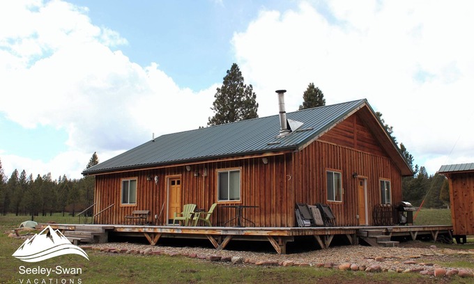Greenough Cabine | Blackfoot River Cabins - Waterfront Retreats that sleep 6 w/ Space for Campers