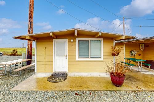 Mount Vernon Maison | Blake's Skagit Resort, Cabin 5