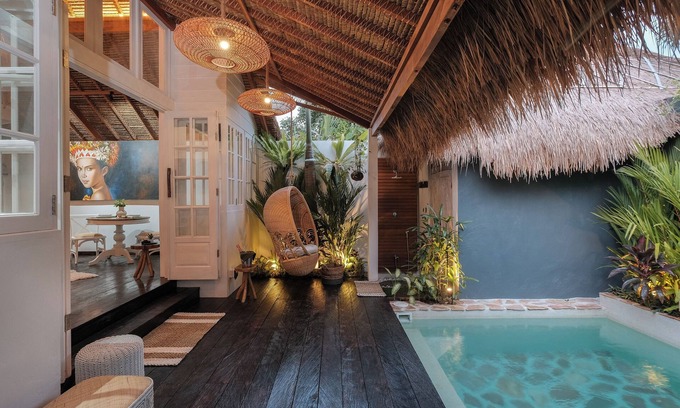 Selong Belanak Maison | " BLISS" A COUPLES ESCAPE TO LUXURY . Where luxury meets tranquility .