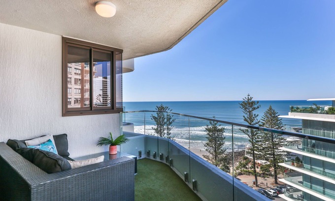 Burleigh Heads Appartement | Bliss By The Sea - Absolute Beachside Luxury