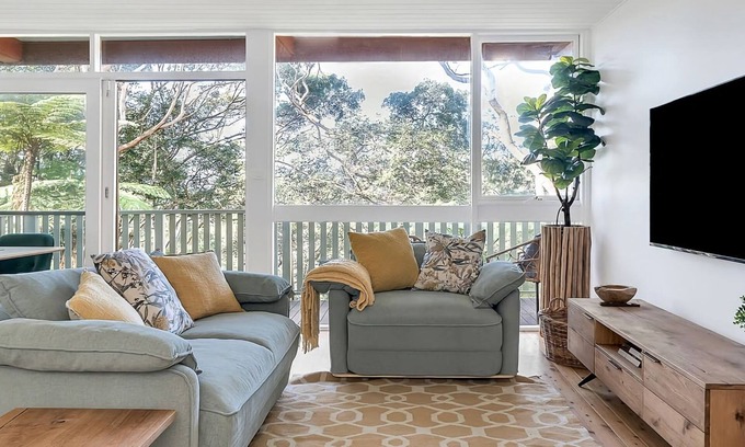 Beacon Hill Maison | Blissful Bushland Spa Retreat