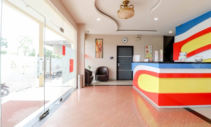 Tanjung Uncang Hôtel | Blitz Hotel Batam Near Sultan Mahmud Ri'ayat Shah Mosque