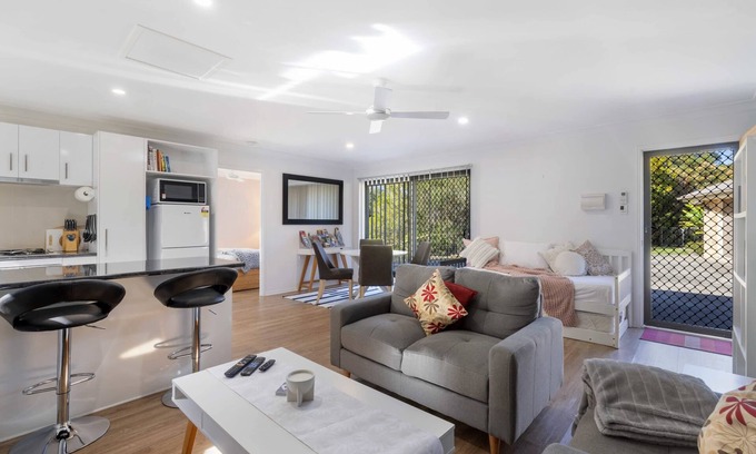Beerwah Maison | Bloomfield Villa! - Breakfast Deal