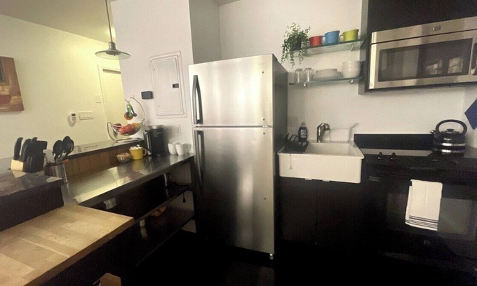 Bloomfield Appartement | Bloomfield~ West Penn~ Elevator~Parking~King Bed