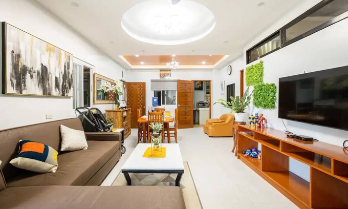 Meycauayan Maison | Blooming 3 bedrooms for 7, infant, pet