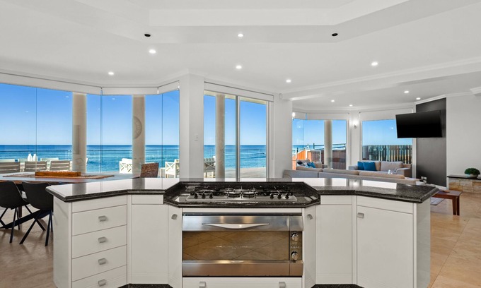 Blue Bay Maison | Blue Bay on The Beach