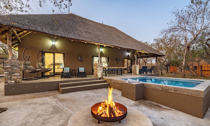 Marloth Park Maison | Blue Goose Bush Retreat
