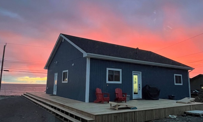 Twillingate Maison | Brand new house, steps from the ocean!