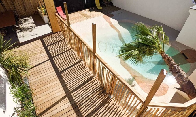 Colombiers Maison | Lagon bleu