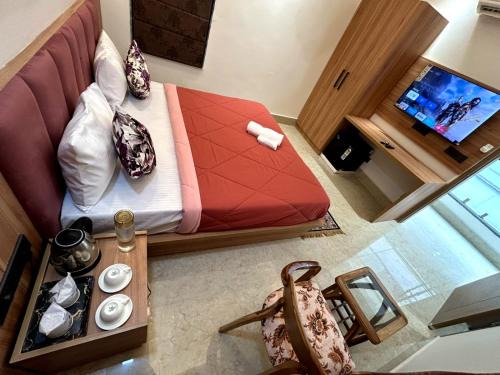 DLF Phase 5 Hôtel | Blue Moon Residency
