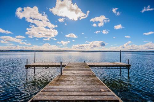Wiarton Maison | Blue Moon Waterfront W Hot Tub