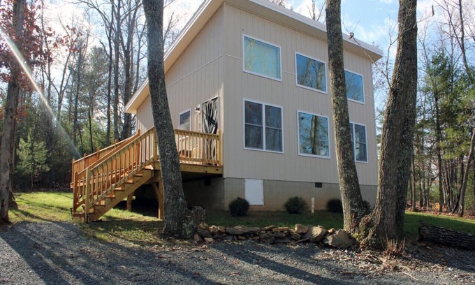 Floyd Maison | Blue Rock Escape by BMG