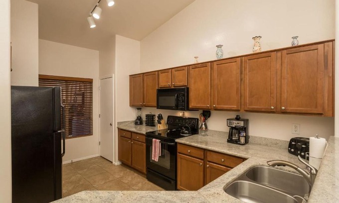 Starlight Trail Maison | Blue's Retreat 3 Bedroom by Casago