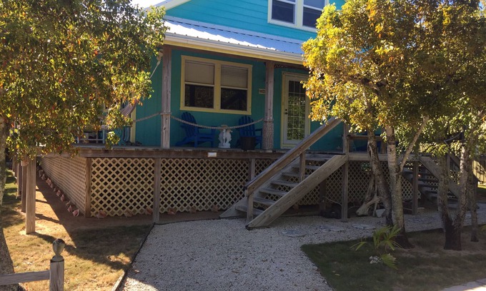 Man O War Cay Maison | Blue Sargasso Cottage, Man O War 3BR / 3BA avec Dock à proximité