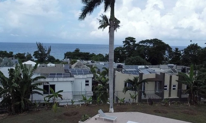 Albion Villa | Blue Seas Villa 2 in Montego Bay with AC, WiFi large property with sea view