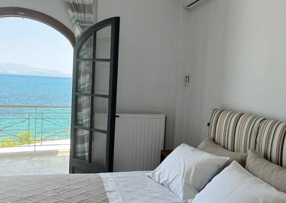 Kiato Appartement | Blue Wave Apartment