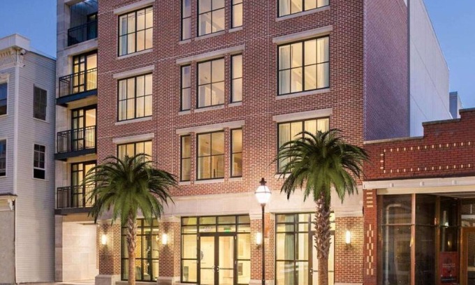 Cannonborough Elliotborough Station Balnéaire | Bluegreen's King 583 Resort - 1 Bd. – Historic Charleston with a Modern Twist