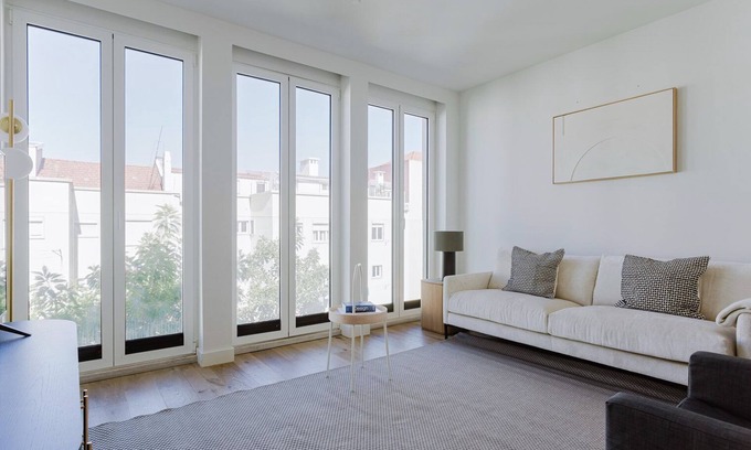 Alvalade Appartement | Blueground | Alvalade 2bd apartment