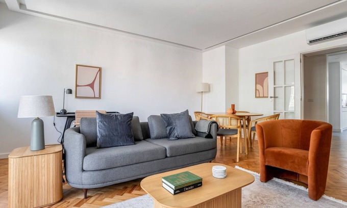 Alvalade Appartement | Blueground | Alvalade, furniture, decor & kitchen