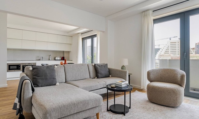Casal da Ladeira Appartement | Blueground | Alvalade, view, nr Parque Eduardo VII