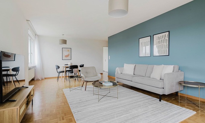 Horgen District Appartement | Blueground | Au, w/d, 3 min to market by bus