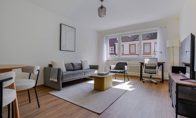 Matthaus Appartement | Blueground | Basel-Matthäus, balcony, nr Kunstmuseum