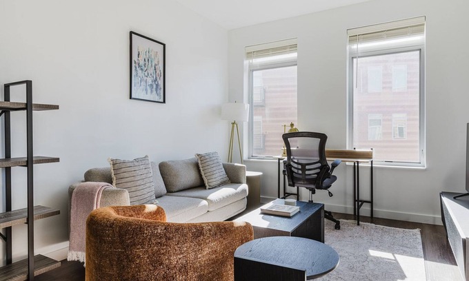 Dorchester Appartement | Blueground | Dorchester, gym, BBQ & JFK Library