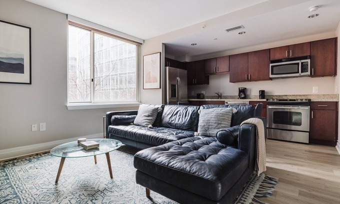 George Washington University Appartement | Blueground | Foggy Bottom 1bd apartment